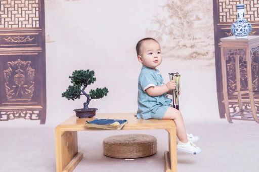 嵊州宝宝眼袋发黑